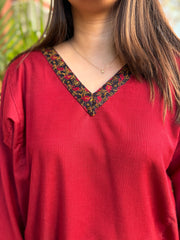 Maroon solid pocket phiran (loose fitting)