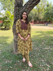 Mehendi Floral Jaal Aline coord set