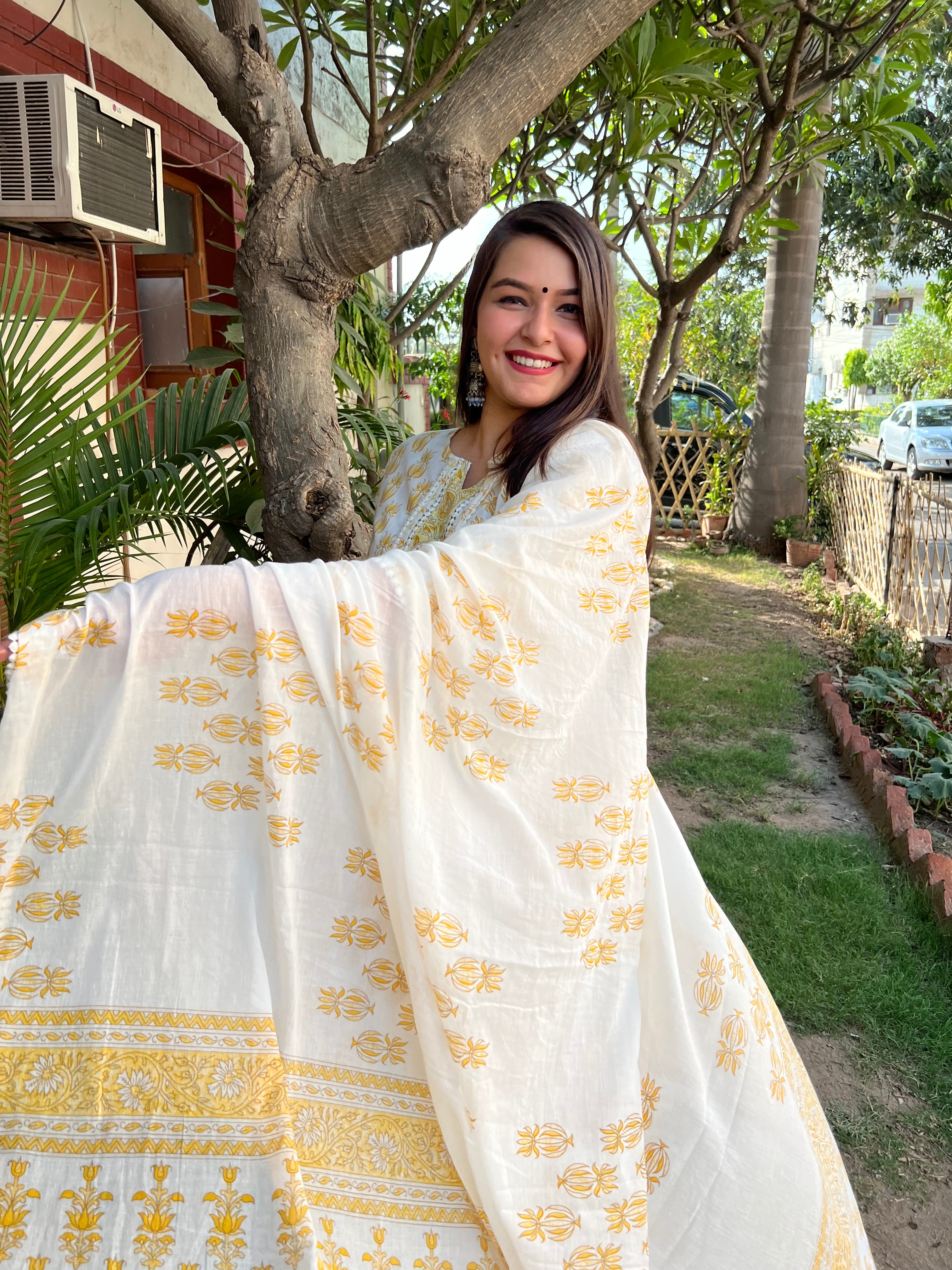 Lemon Buti lacework full suit set - MYSANSKRITAM