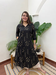 Black geometric A-line kurta