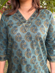 Forest Flower V Neck Kurta neck close up by Sanskritam