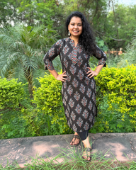 Black buta Ban neck kurta