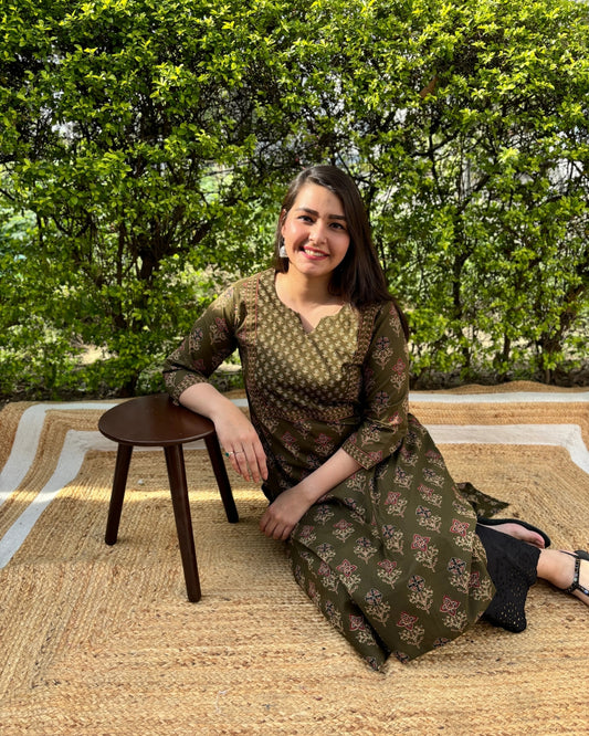 Mehendi green sanganeri yoke kurta