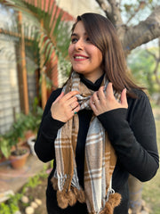 brown checks Muffler