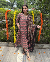 Black pink Lacework Aline full suit set