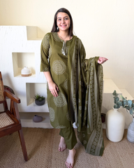 Mehendi green suit set
