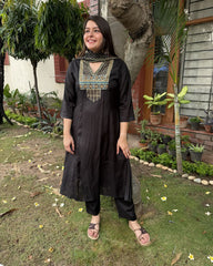 Black solid Digital printed yoke suit set