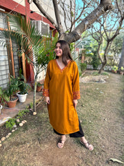 Mustard Kullu patti pocket phiran (loose fitting)