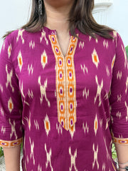 Gulabi ikkat ban neck kurta