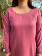 Pink solid woollen short kurti