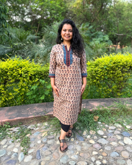 Beige Buta kurta with Ajrakh border