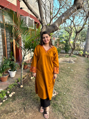 Mustard Kullu patti pocket phiran (loose fitting)