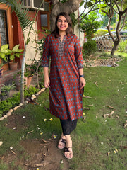 Maroon Blue Buti Ban-Neck Kurta by Sanskritam