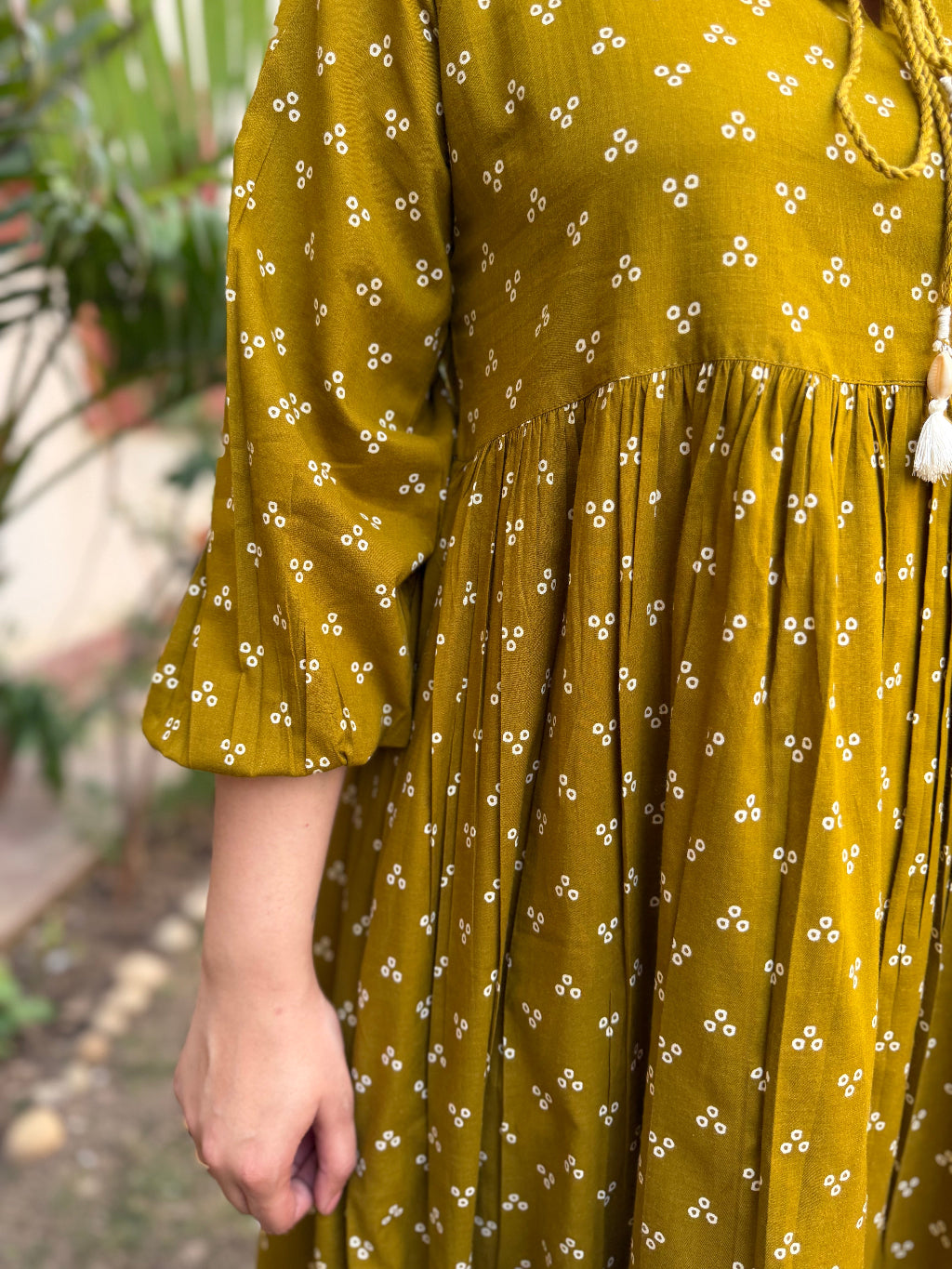 Mehendi Bandhini Dress details by MySanskritam