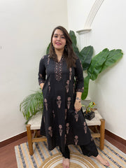 Black Big rose Aline kruta