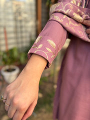 Onion woollen suit set with embroidered stole