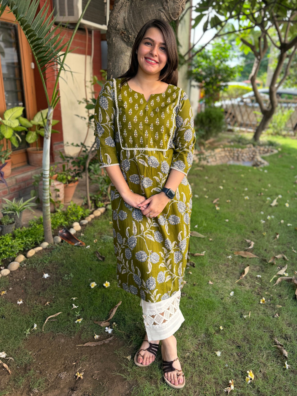 Mehendi Green Yoke Kurta by Sanskritam