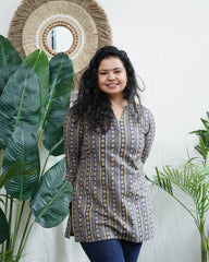 Geometric ban neck kurti