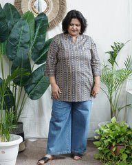 Geometric ban neck kurti