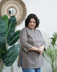 Geometric ban neck kurti