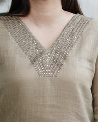 Soft Brown Embroidered V‑Neck Kurta