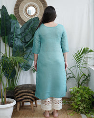 Ferozi Embroidered V‑Neck Kurta