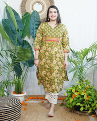 Green Sanganeri yoke kurta