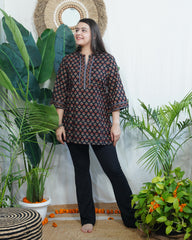 Black flower border kurti