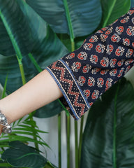 Black flower border kurti