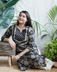 Black Floral Yoke Kurta