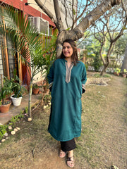 Peacock solid pocket phiran (loose fitting)