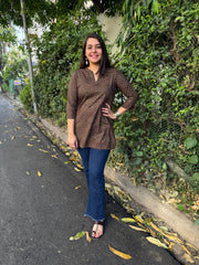Brown geometric short Kurti