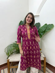 Gulabi ikkat ban neck kurta
