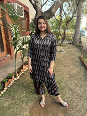 Black leaf modal Kurti