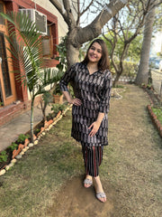 Black leaf modal Kurti