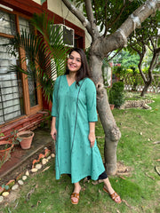 Bisleri green aline kurta