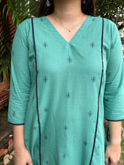 Bisleri green aline kurta