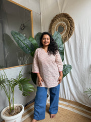 cream pink buti kurti