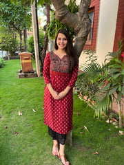 Maroon buti Ajrakh Yoke kurta