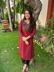 Maroon buti Ajrakh Yoke kurta