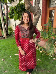 Maroon buti Ajrakh Yoke kurta