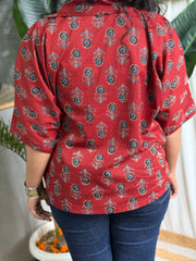 Maroon patchwork pocket shells shirt