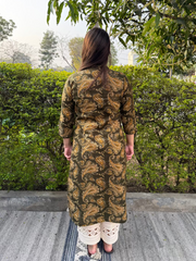 Mehendi Green Ambi Kurta by Sanskritam