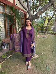 Purple solid Woollen full suit set