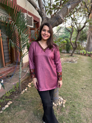 Dark Pink kullu border kurti
