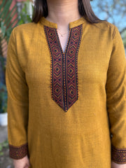 Mustard Border solid woollen coord set
