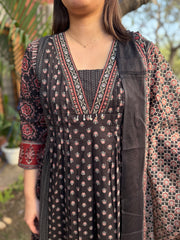 Black sanganeri Aline suit set