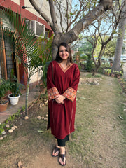 Maroon kullu patti pocket phiran (loose fitting)