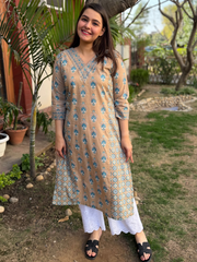 Beige Ferozi Kali kurta