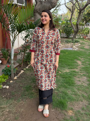 Cream Flower Bunch Kurta by Sanskritam